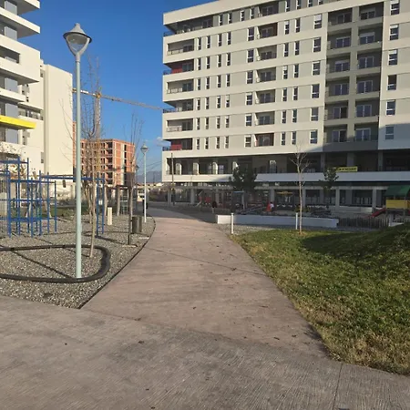 Big And New Tirana Lägenhet Ljaknasi